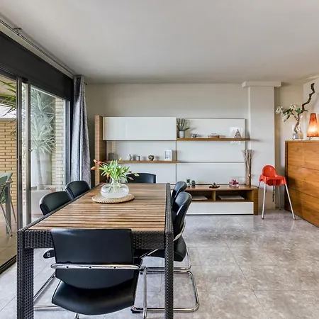 Frontline Perfect For Family Apartment *